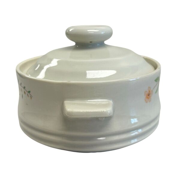 Vintage 1980 Countryside Stoneware Collection Small Casserole Dish Flower - Picture 2 of 8